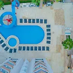 Pyxis Point Hotell