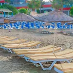 Pyxis Point Hotell 4*
